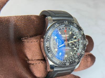 Breitling Breitling Avenger Skyland Black dial Watch Only A27364 Preowned Automatic — photo 5