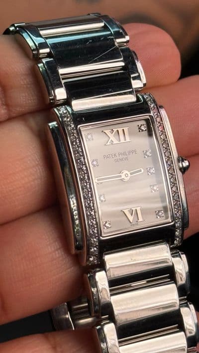 Patek Philippe Patek Philippe Twenty 4 Beige dial Stainless Steel Box Only 4910/10 30x25mm Good Quartz — photo 3
