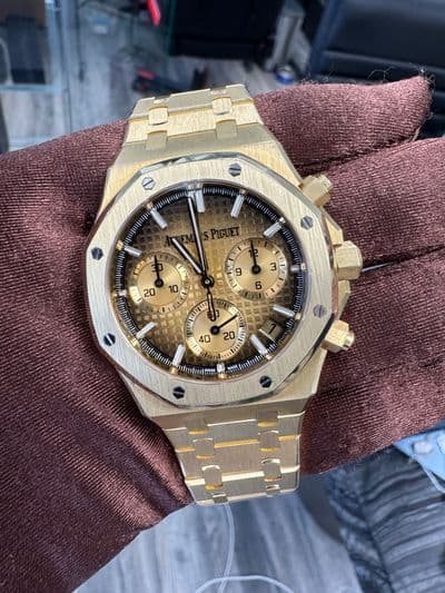 Audemars Piguet Audemars Piguet Royal Oak Chronograph  41mm 18k yellow gold with Smoke Taupe dial. Comes with Archive papers  26240BA  — photo 1