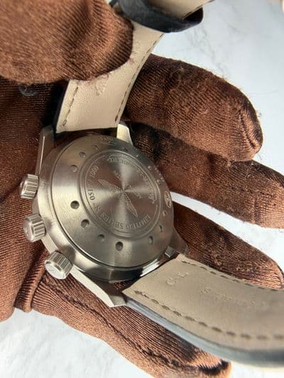 Jaeger-LeCoultre Jaeger-LeCoultre Aston Martin Silver dial Watch Only 190.T97 Preowned Automatic — photo 5