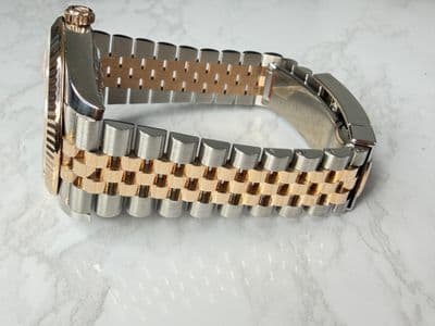 Rolex Rolex Datejust  Sundust dial Two-Tone Papers/Cards 126331 Very Good Automatic — photo 7