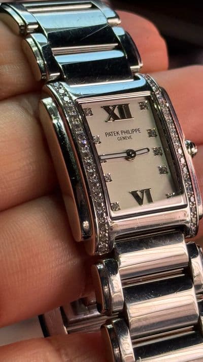 Patek Philippe Patek Philippe Twenty 4 Beige dial Stainless Steel Box Only 4910/10 30x25mm Good Quartz — photo 4