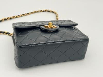 Chanel Chanel Mini vintage lambskin flap bag 24kt hardware — photo 7