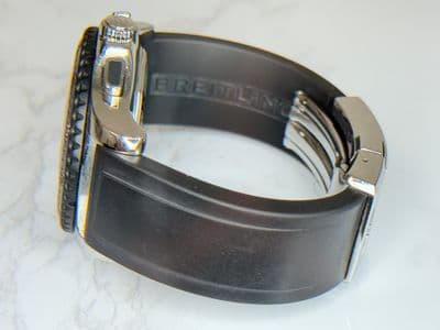 Breitling Breitling Avenger Skyland Black dial Watch Only A27364 Preowned Automatic — photo 2